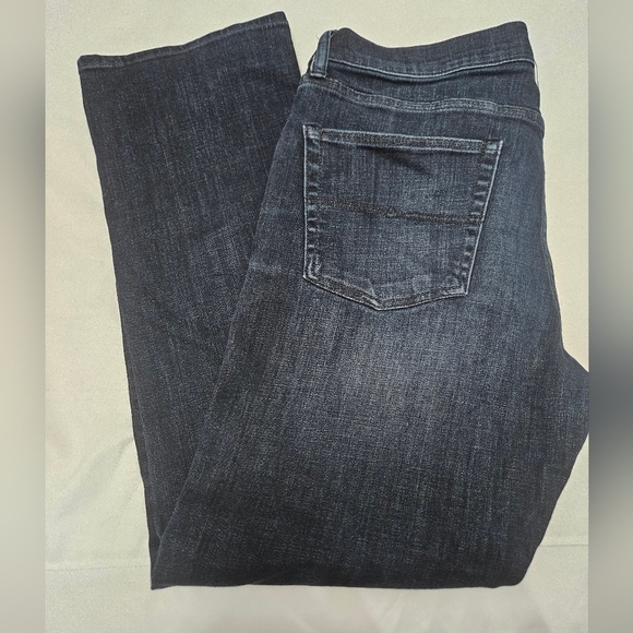 Mens Lucky Brand 363 Straight Vintage Dark Wash Jeans! - Picture 1 of 8